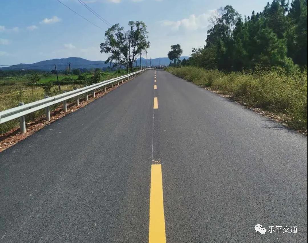 5米,双向两车道.