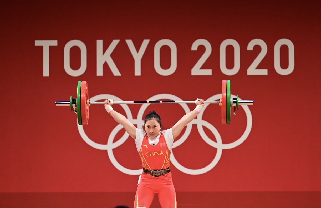 廖秋云夺得举重女子55公斤级银牌
