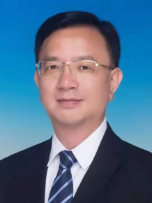 陈小青同志简历