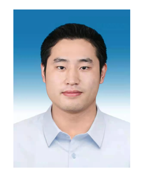 接受喻满根辞去上高县监察委员会主任职务的请求 任命易成生为上高县
