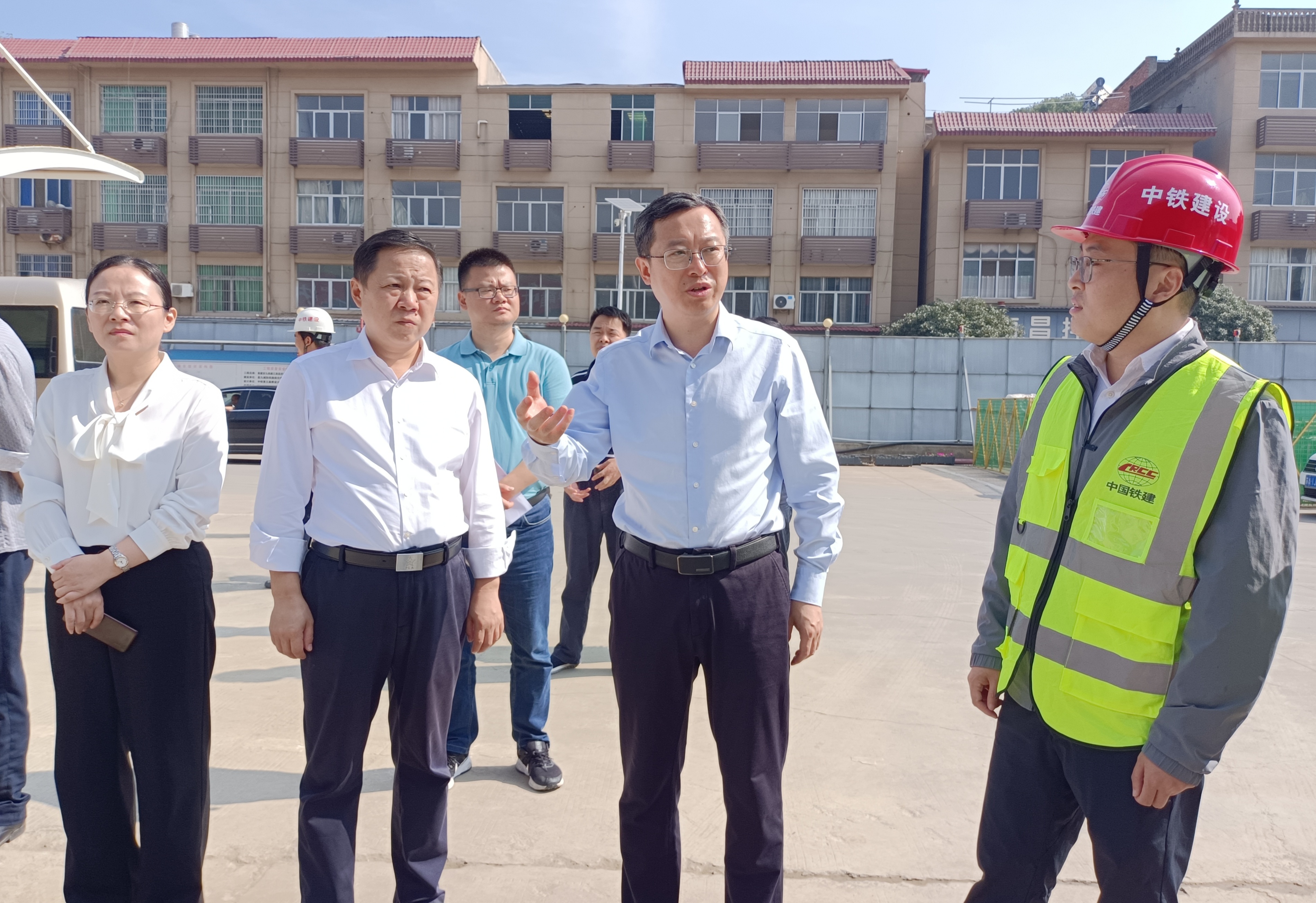 九江市委常委,常务副市长鲍成庚到柴桑区调研基础设施攻坚行动推进