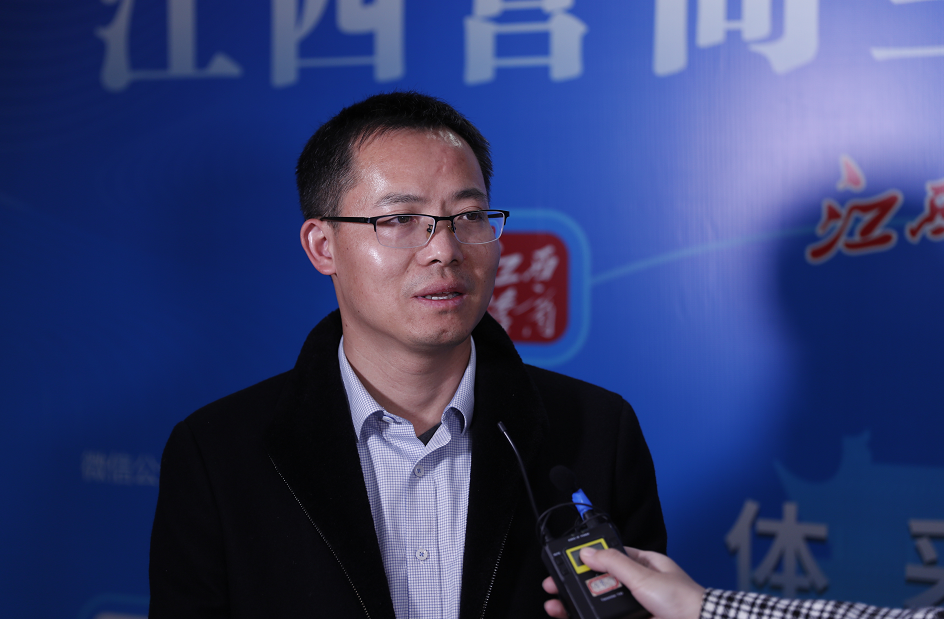赣县区发改委项目推进中心副主任廖平
