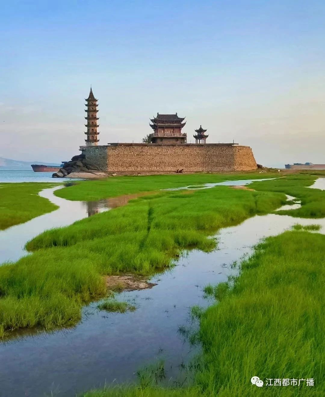 鄱阳湖是哺育赣鄱文化的摇篮,千百年来为中华文明的发展作出了巨大的