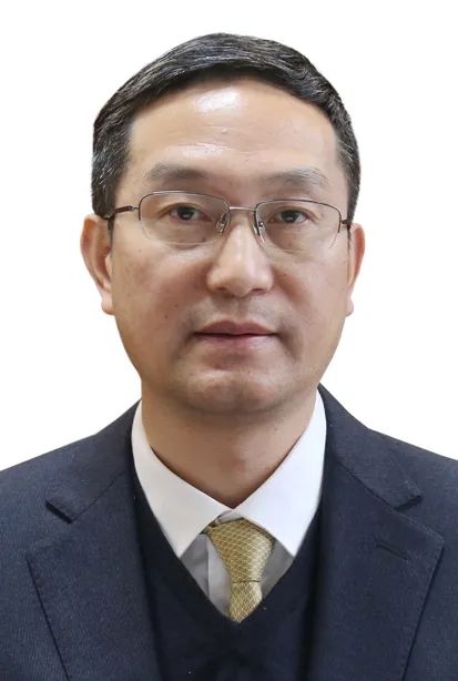 潘表光同志简历